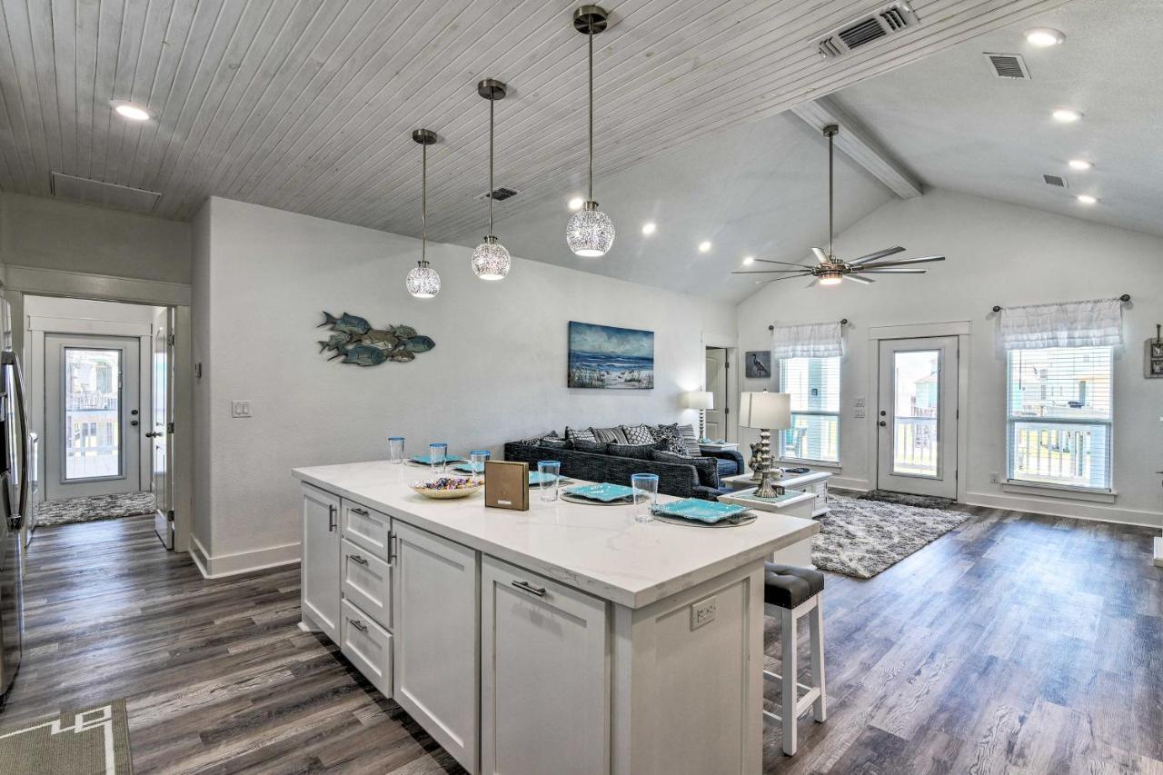 Bolivar Peninsula Beach House, Steps To Coast Exterior foto